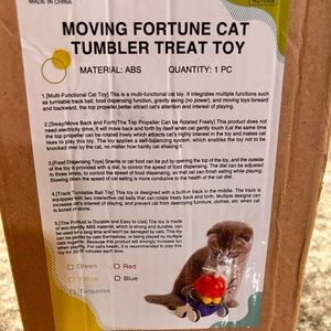 Cat Food Dispensing Tumbler - Brand new